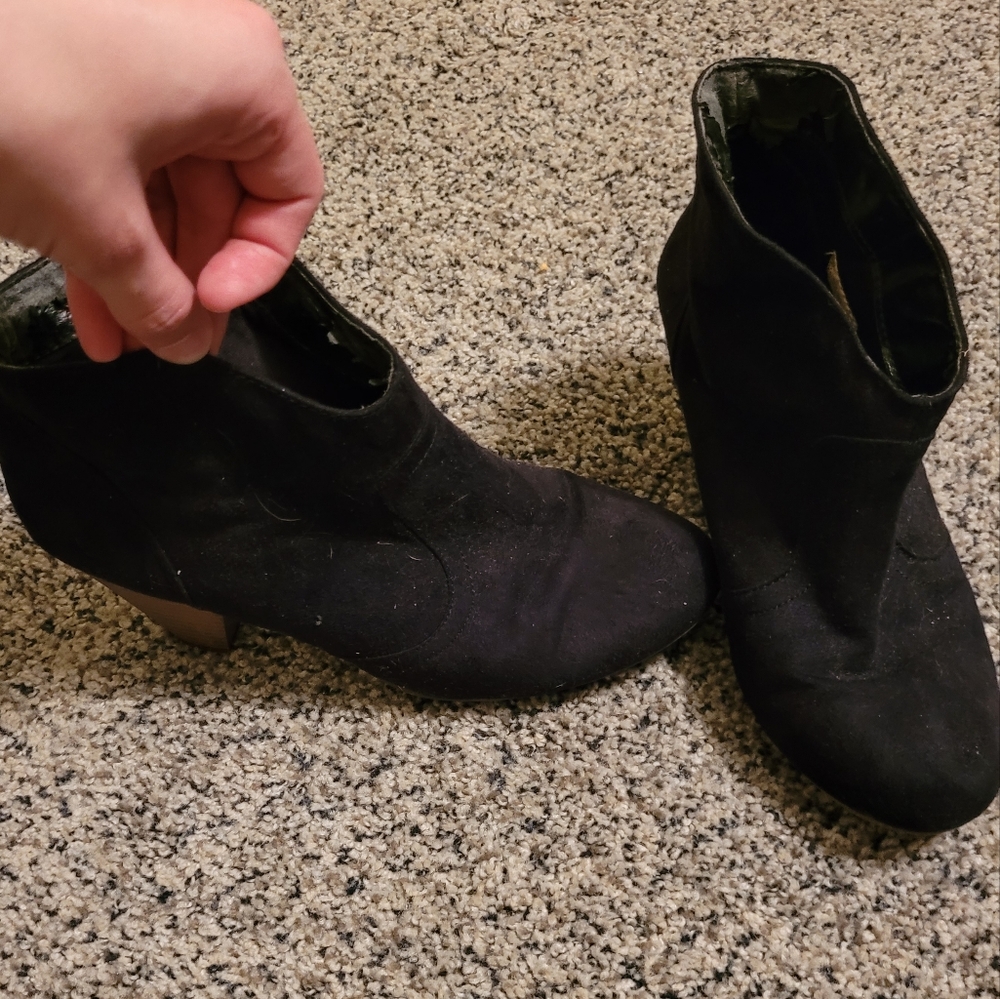 Mossimo Black Ankle Booties, Size 9